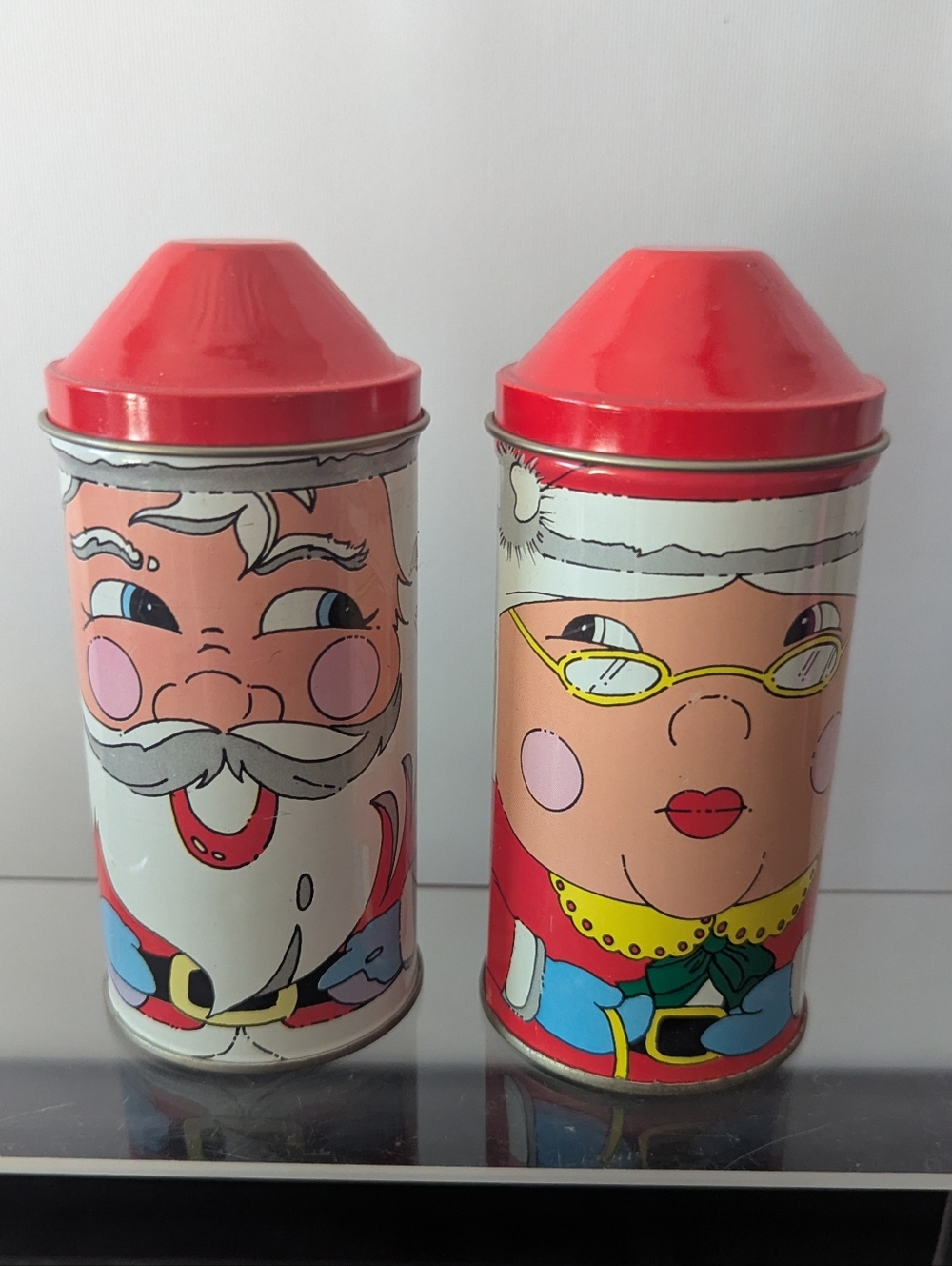 Vintage Santa And Mrs. Claus  Tins: Collectible
